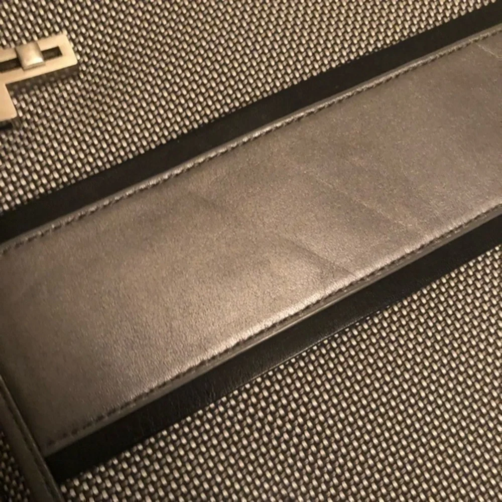 Tumi gray silver laptop briefcase business bag